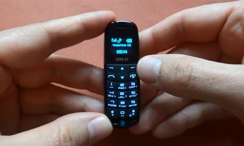 продам самый маленький GSM-телефон мини long-cz j8  3